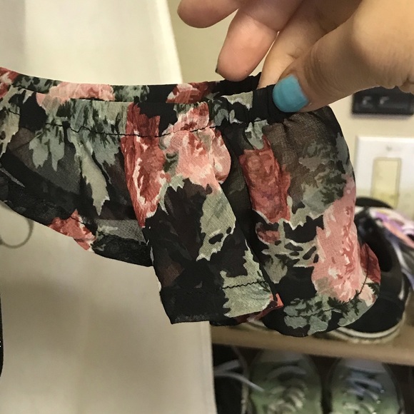 Off the shoulder size large forever 21 dress - Picture 4 of 5